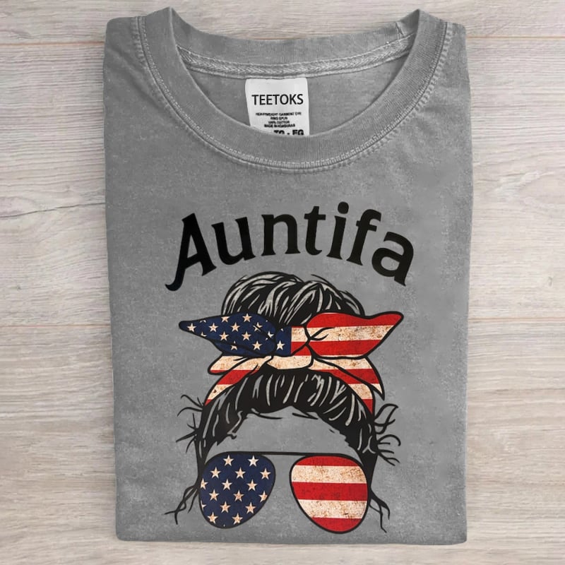 Aunt Tifa Portland Frog Art Print T-Shirt