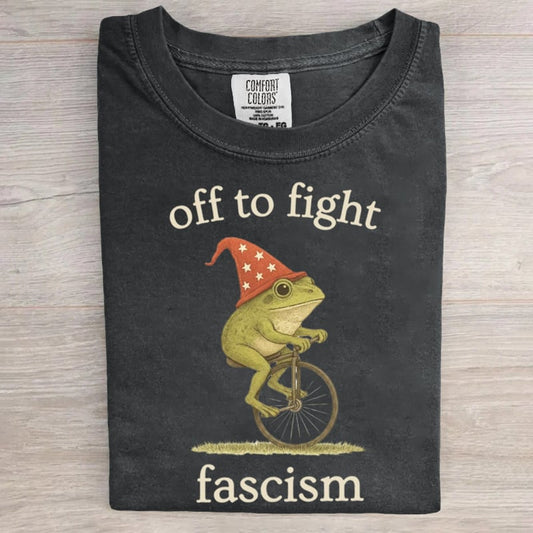 Portland Frog Off To Fight Aunt Tifa Christmas Art Print T-Shirt